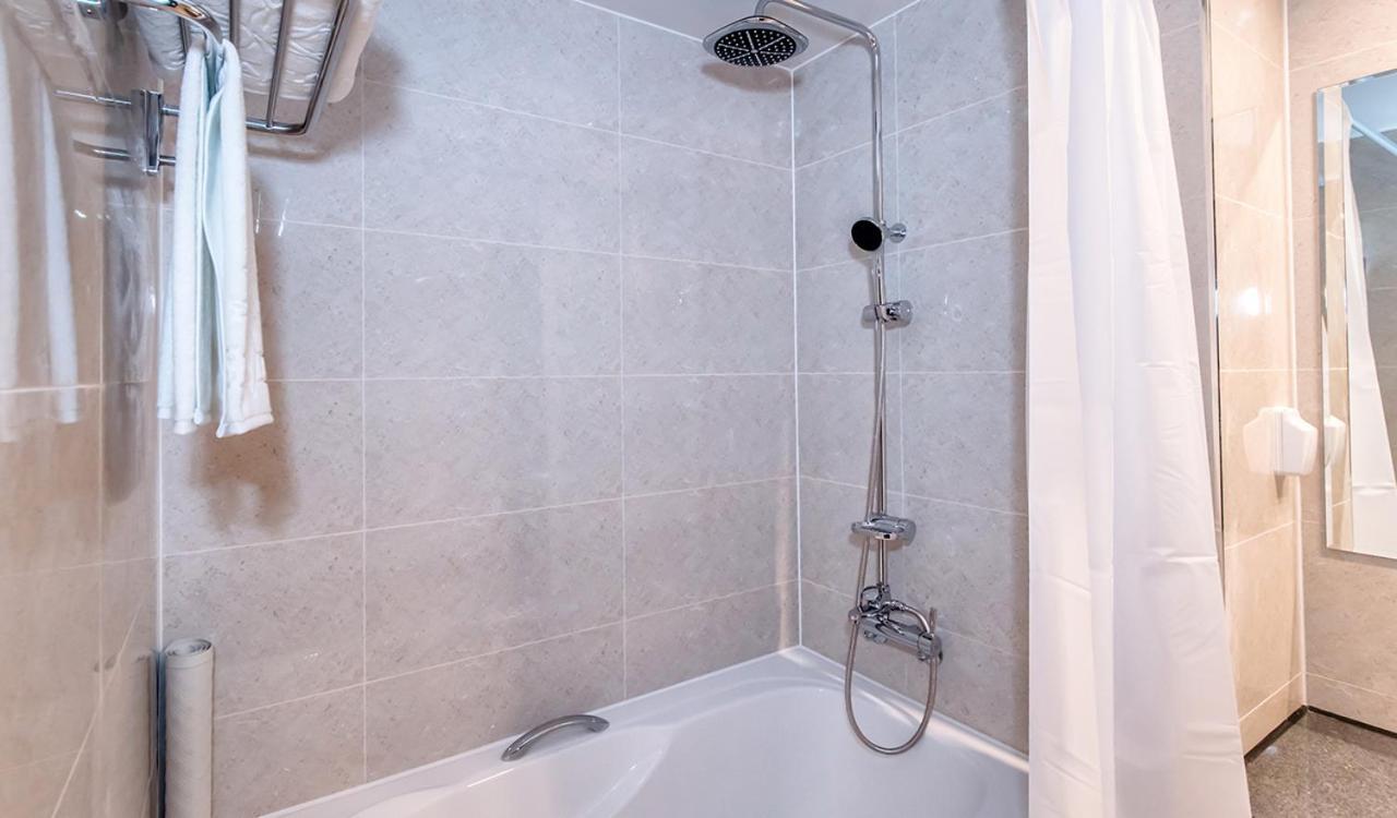 Hotel Shalom Csedzsu Kültér fotó
