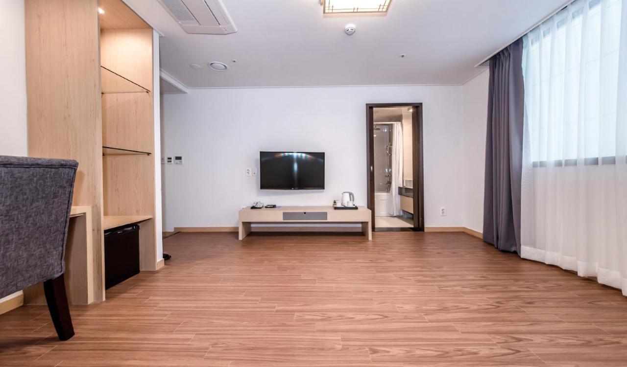 Hotel Shalom Csedzsu Kültér fotó